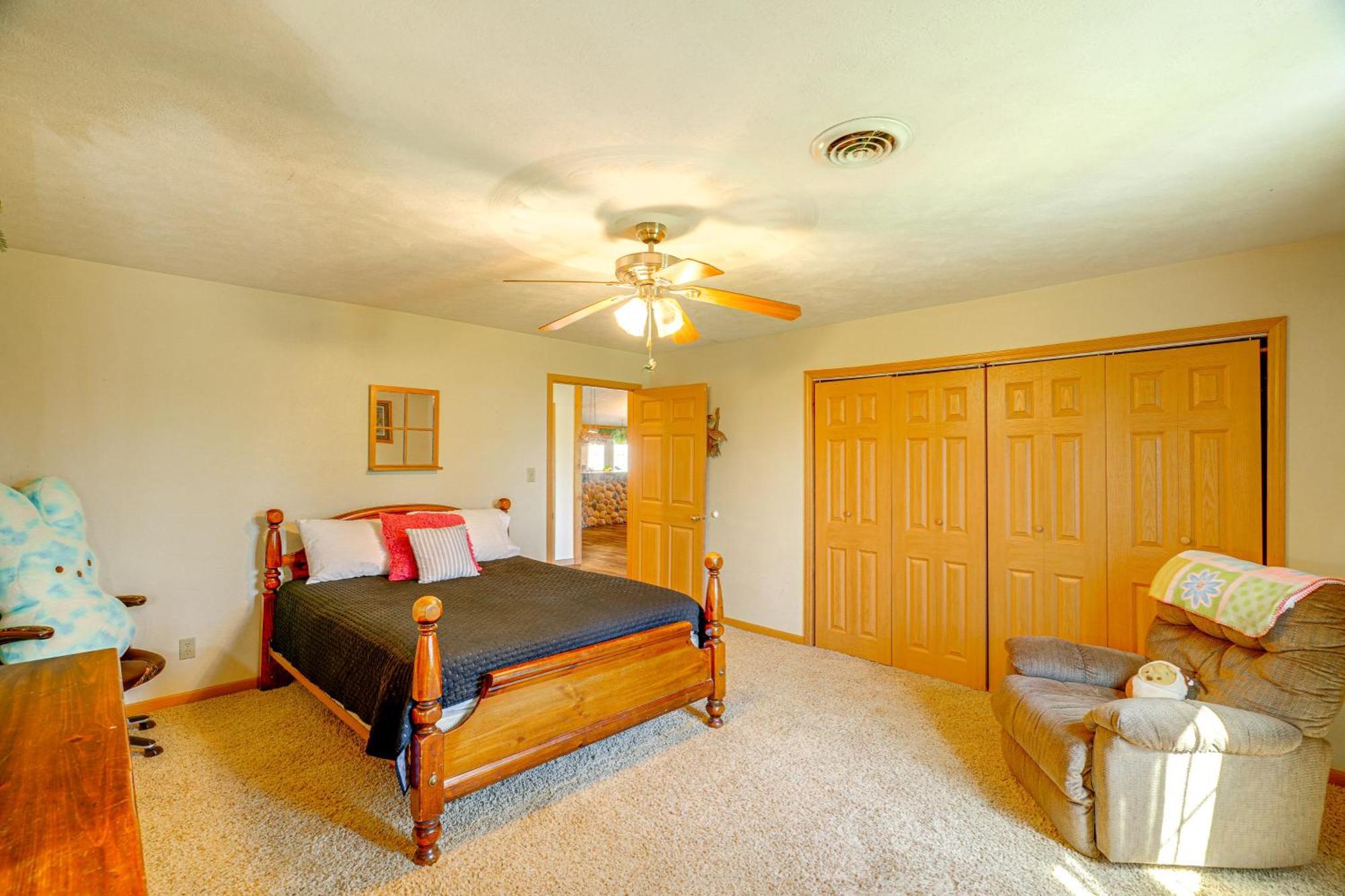 Spacious Ozarks Family Home - Private Pool And Grill Bourbon المظهر الخارجي الصورة