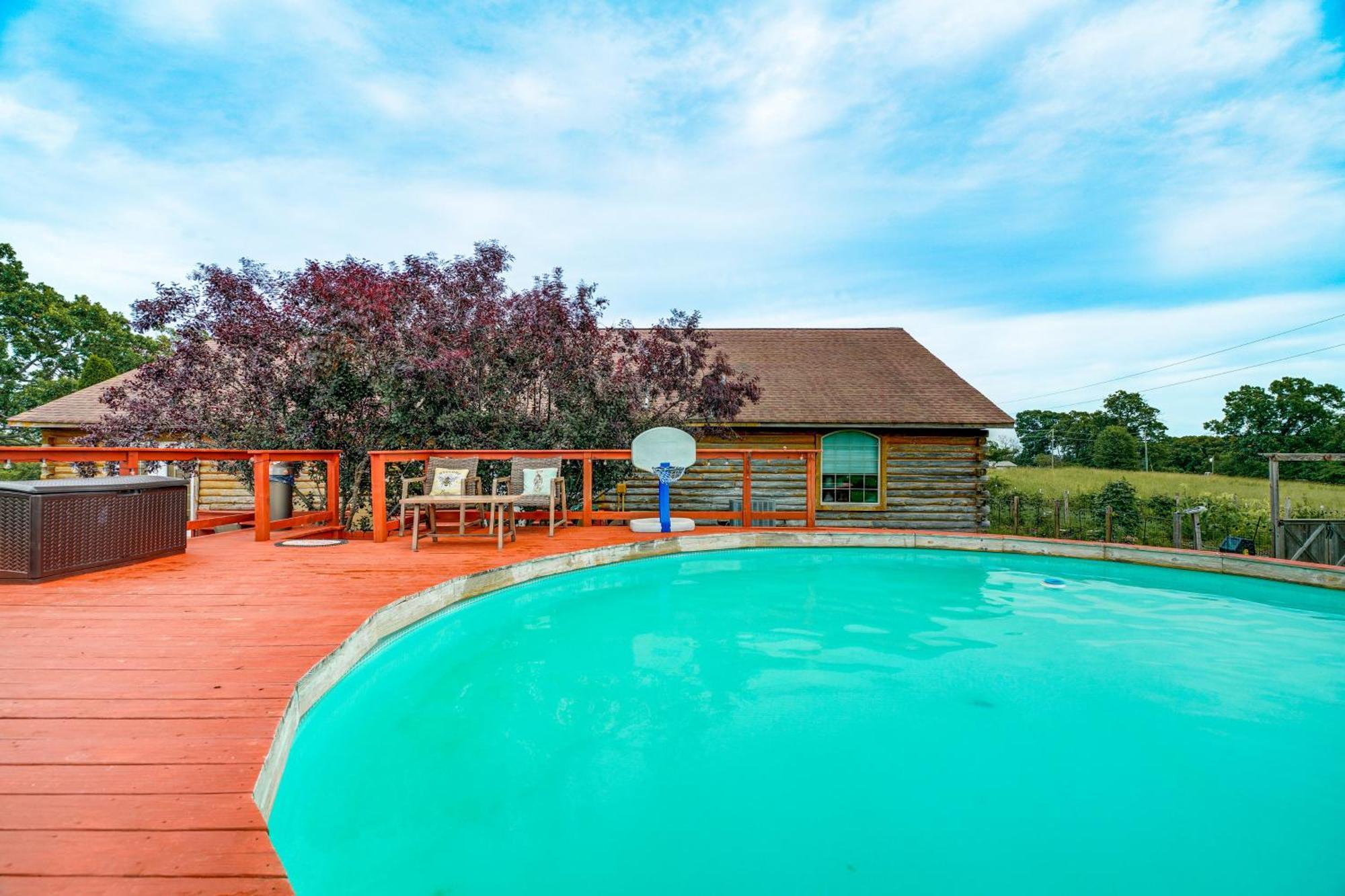 Spacious Ozarks Family Home - Private Pool And Grill Bourbon المظهر الخارجي الصورة